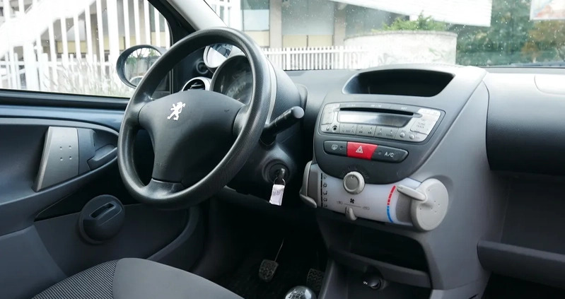 Peugeot 107 cena 6900 przebieg: 198220, rok produkcji 2007 z Kozienice małe 106